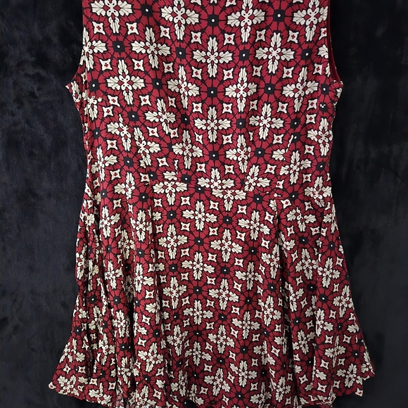 Red print dress - Picture 3 of 11